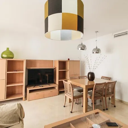 Amazing In With 3 Bedrooms And Wifi Appartement Estepona