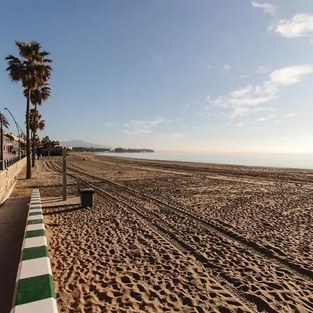 Amazing In With 3 Bedrooms And Wifi Appartement Estepona